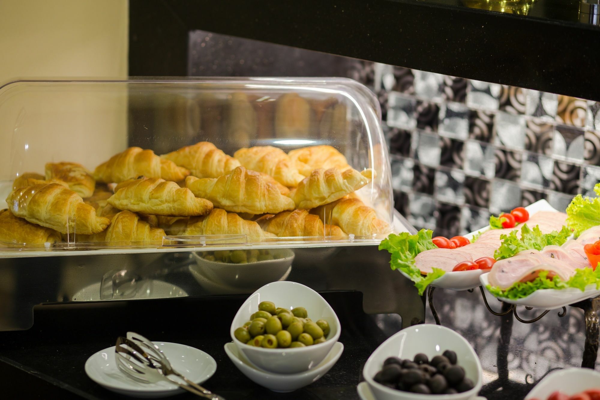 Hanoi Marvellous Hotel & Spa Bagian luar foto